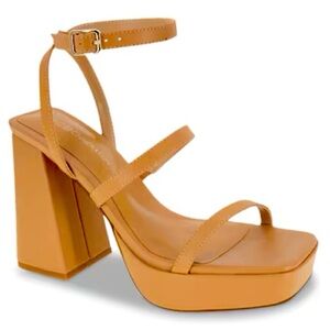 BCBGENERATION GALANA PLATFORM SANDAL